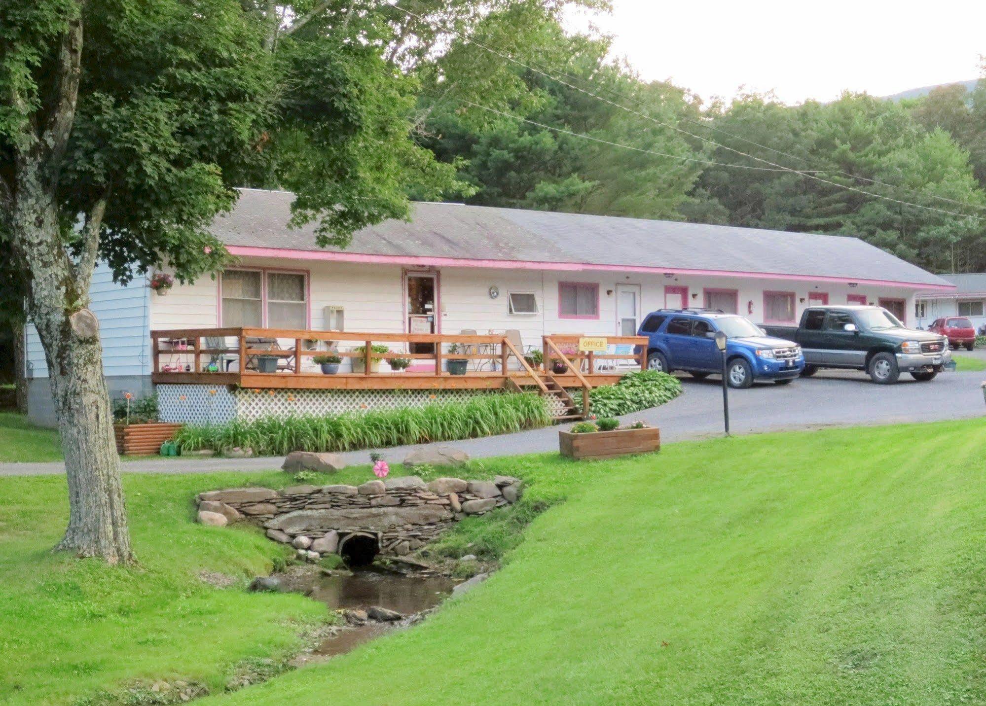 Four Seasons Motel キャッツキル エクステリア 写真